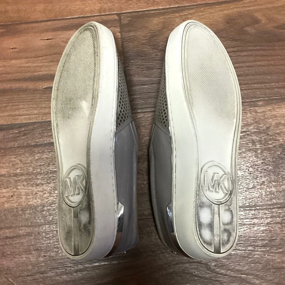 Michael Kors Kyle Women's Perforated Leather Slip On Sneakers Silver‎ Trim 9.5M